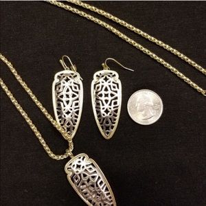 Kendra Scott-  arrow earring/necklace set.
